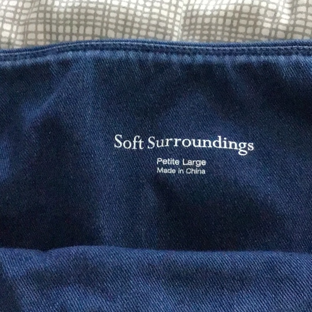 Soft Surroundings Blue Capris with Classic Denim Look